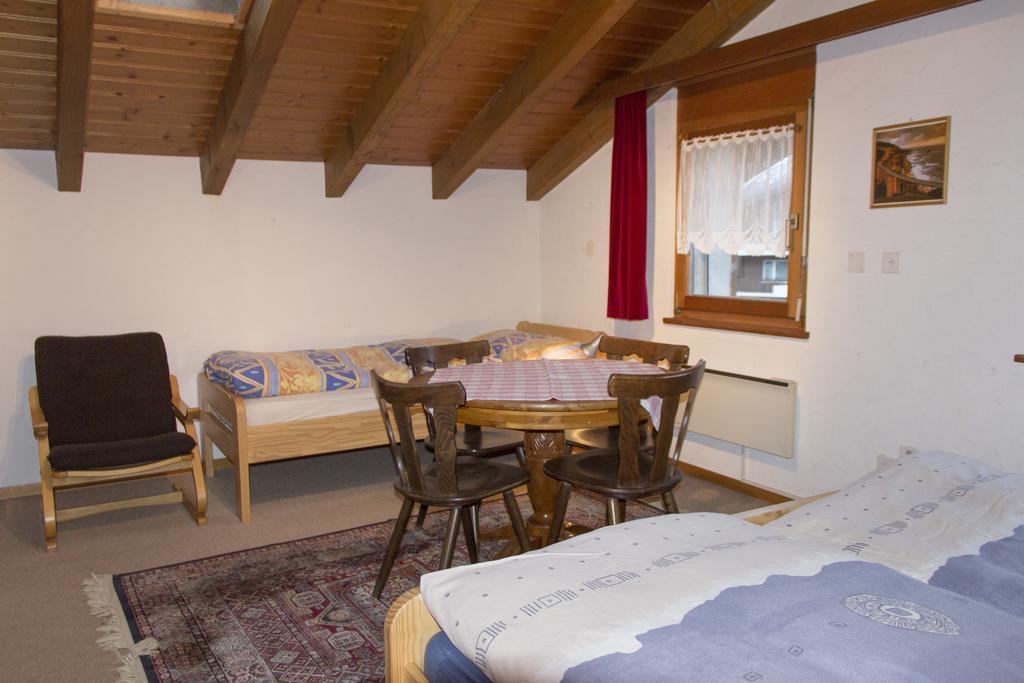 Apartment Etzel Saas Fee Rum bild